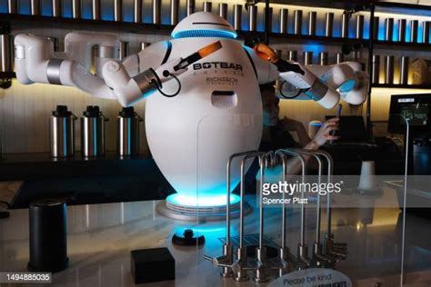 Coffee Robot Photos and Premium High Res Pictures - Getty Images