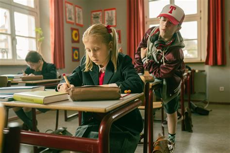 Lucy Ist Jetzt Gangster Szene Film Rezensionen De