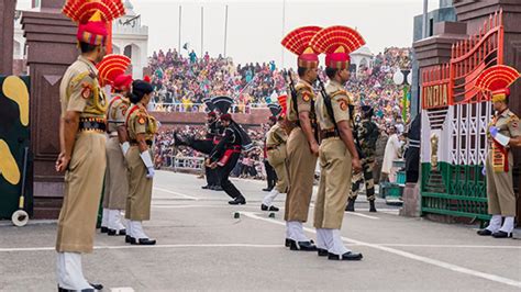 Attari Wagah Border Beating the Retreat Flag Ceremony - Globe Trek ...