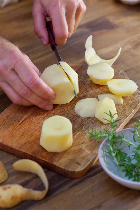 Patatas Confitadas Rellenas De Carne Y Manzana Un Aperitivo De Lujo Muy Económico