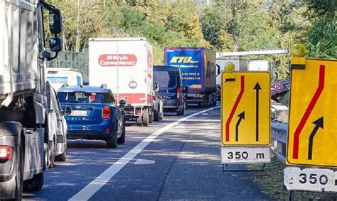 Autostrada A Ancora Disagi Ed Incolonnamenti Per I Cantieri Rete