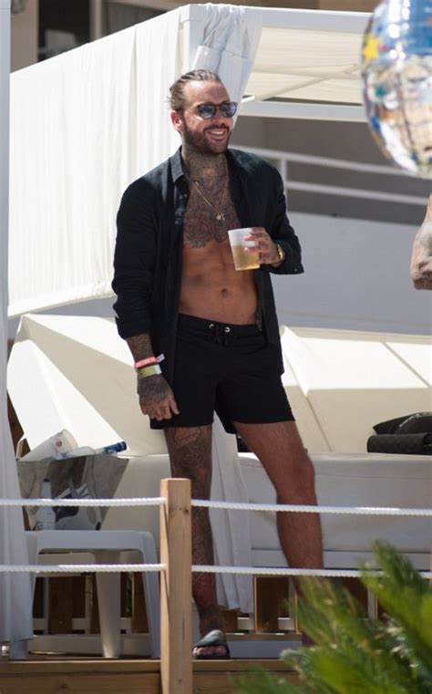 Pete Wicks Parties With Bikini Clad Women At BH Mallorca Daily Mail