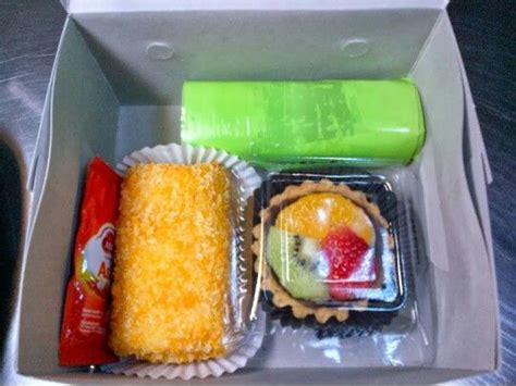 Detail Contoh Isian Snack Box Koleksi Nomer