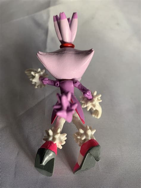 Mavin Jazwares Sonic Hedgehog Blaze The Cat Action Figure 3 Inch