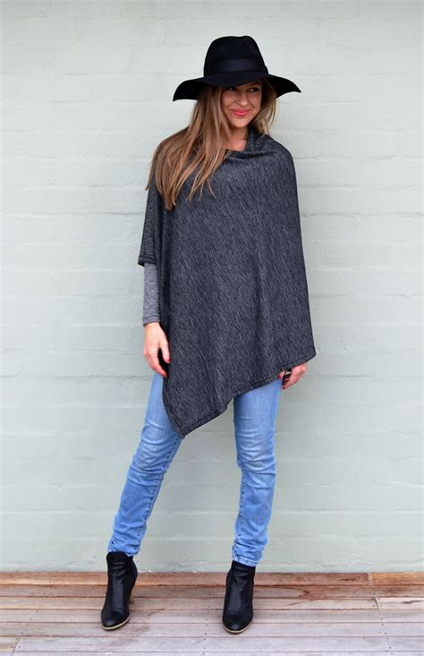 Classic Poncho Womens Merino Wool Classic Lightweight Poncho