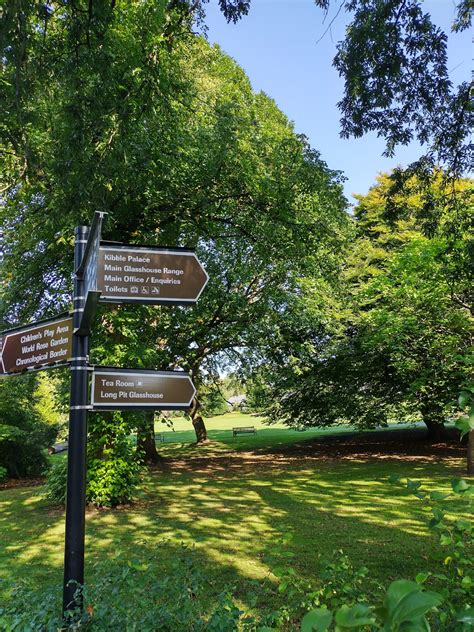 Visiting the Gardens - the Friends of Glasgow Botanic Gardens