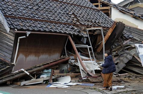 El Terremoto En Japón Deja Al Menos 50 Muertos