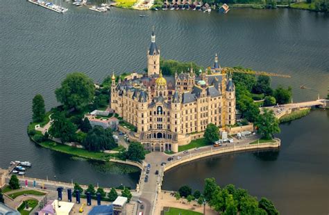 Luftaufnahme Schwerin Schweriner Schloß Sitz des Landtages in der