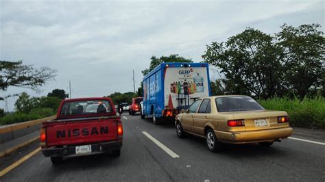 Tabasco Hoy On Twitter Alertavial Largas Filas En La Carretera