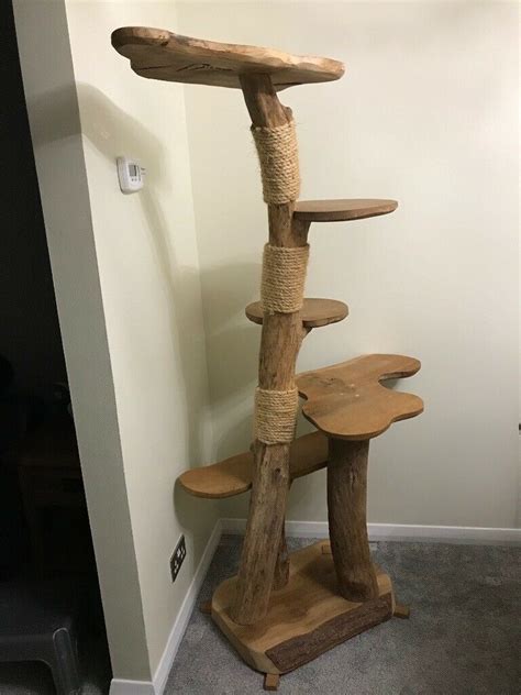 Pin By Leslie Gidcumb On Cat Treehouse Diy Cat Tree Cat Tree House