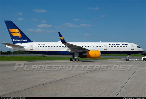 TF FIP Icelandair Boeing 757 208 WL Photo By KMCO Spotter ID 996155