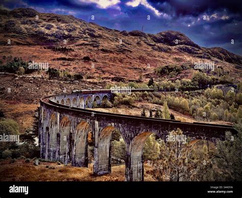 The Jocobite Is Coming Harry Potter Glenfinnan Viaduct Stock Photo Alamy