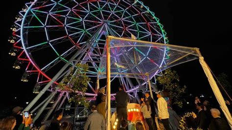 Parque Aztl N Encienden Luces De Rueda De La Fortuna De Metros La