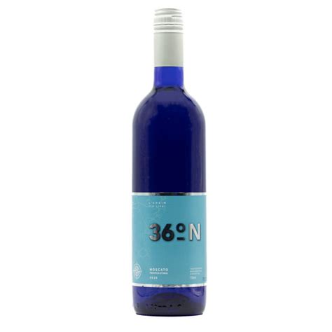 Blue Bottle Moscato | Premium Kosher Wines | Kosher Wine Warehouse