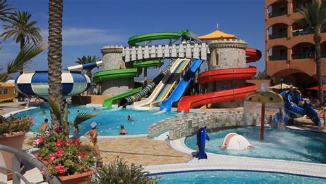 TUNISIA, SOUSSE, JULY 7, 2010: Blue Open-air Swimming Pool In Hotel ...