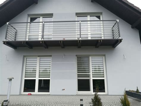 Balkon z balustradą naszej firmy model Standard wykonany w całości ze