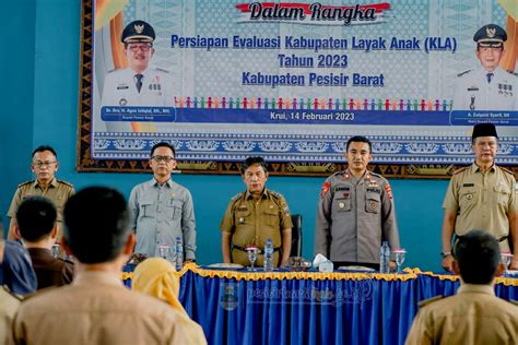 Wakil Bupati Pesisir Barat Membuka Rapat Gugus Tugas KLA Tahun 2023