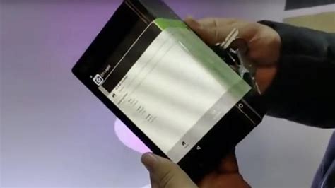 BOE foldable display demoed, can be folded 100,000 times