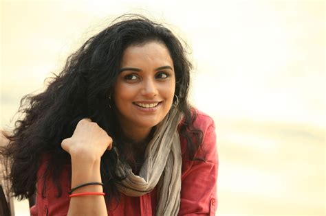 Shweta Menon Biography Wiki Dob Height Weight Husband Affairs And