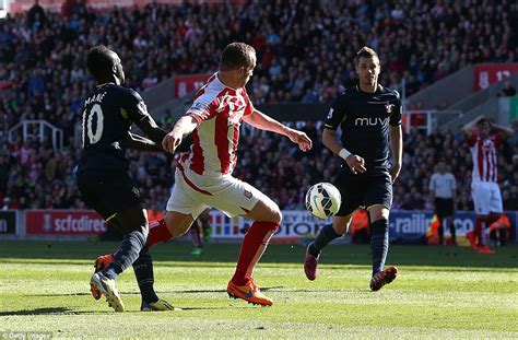 Vidéo Photos Stoke City 2 1 Southampton but de Mame Biram Diouf