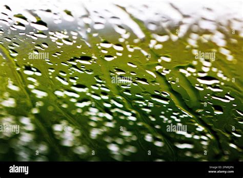 Water Running Down Window Hi Res Stock Photography And Images Alamy