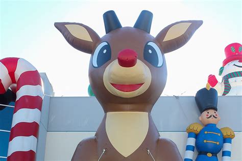 Get the Giant Inflatable Rudolph: Customizable & Heavy-Duty!