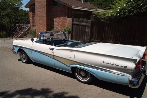 051918 – 1958 Ford Fairlane 500 Skyliner – 3 | Barn Finds