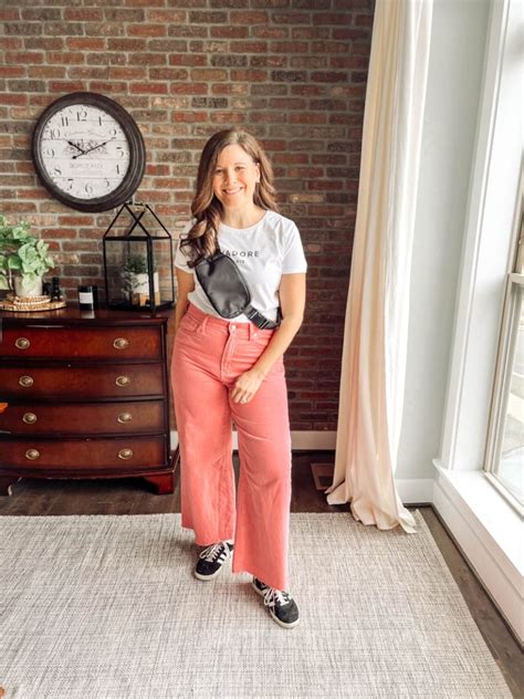 20 Fun Trendy Pink Pants Outfit Ideas You Can Totally Wear Be So You