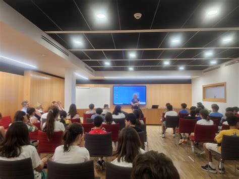 Primer Y Tercer Premio En El Concurso De Dibujo Del Banco De Alimentos