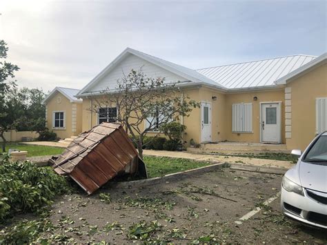 Debris Cayman Compass