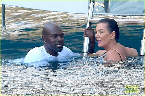 Kourtney Kardashian Goes Swimming Off A Yacht In Italy Photo Bikini Kourtney