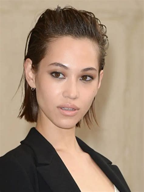 Ini 5 Nude Lips Yang Cocok Untuk Kulit Wajah Asia Menurut It Model Beauty Fimela