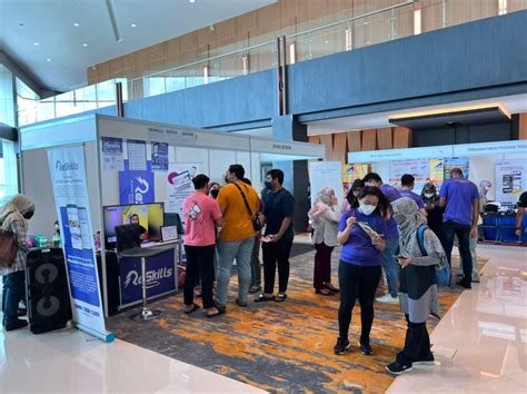 About 800 New ReSkills Subscribers At Selangor Mega Job Fair ReSkills