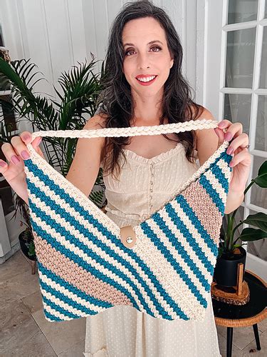 Ravelry Just A Rectangle Crochet Danbury Bag Pattern By Briana K Designs