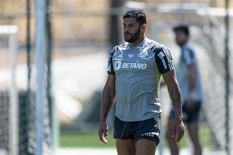 Sem Hulk E Paulinho Atl Tico Divulga Lista De Relacionados Para Duelo