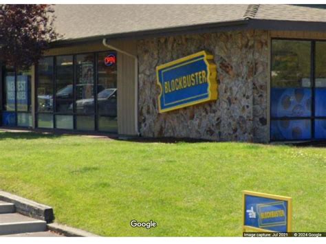 Former Blockbuster Employee Opens Free Movie Library Rohnert Park Ca