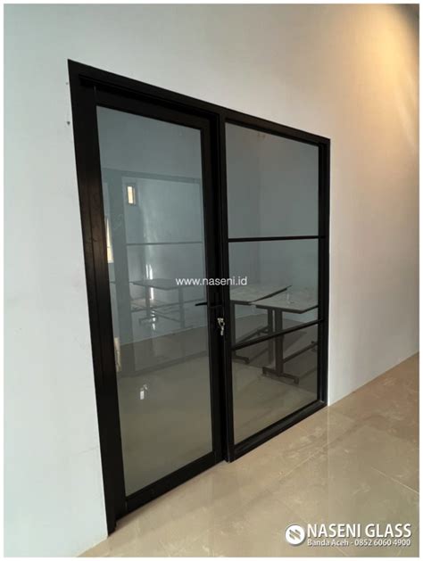 Gallery Partisi Kusen Aluminium Warna Hitam Black