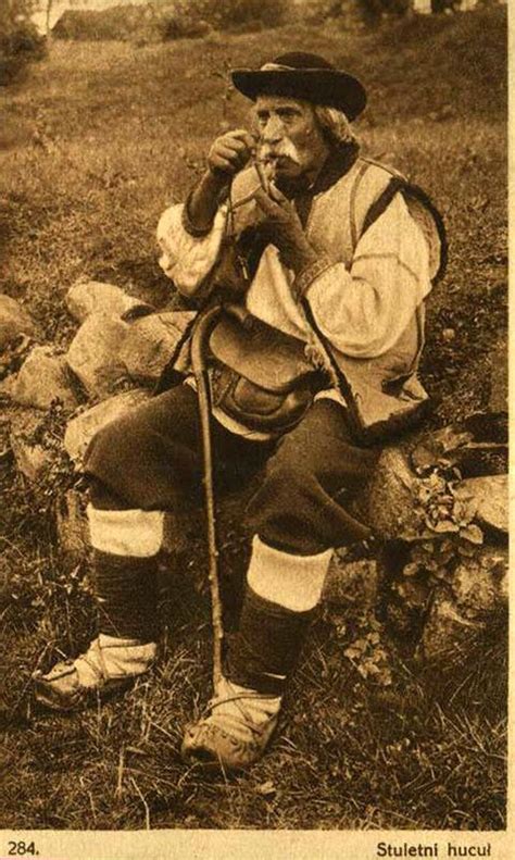 У що вірили гуцули? | Збруч | Old photos, Black and white pictures ...