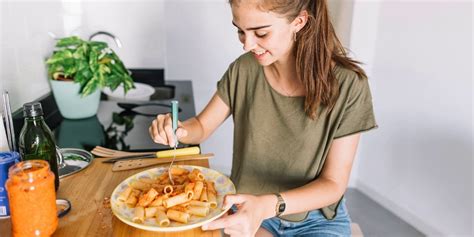 Comment Savourer Élégamment Vos Repas À Table