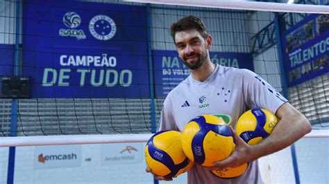 Exclusivo Luc O Renova Contrato Cruzeiro E D Detalhes De Negocia O