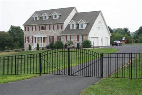 Custom Arched Aluminum Gates Dutchwaydutchway