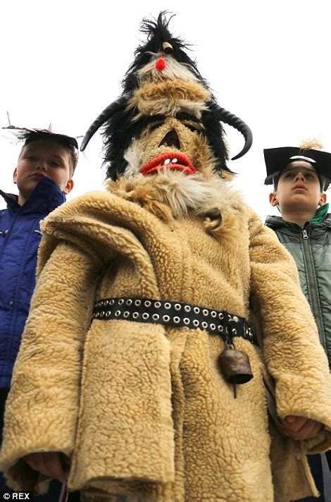 Bulgarians celebrate Blagoveshtenie with traditional masks and dances ...