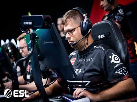 Faze Clan Team Liquid Tembus Perempat Final Esl Pro League Season