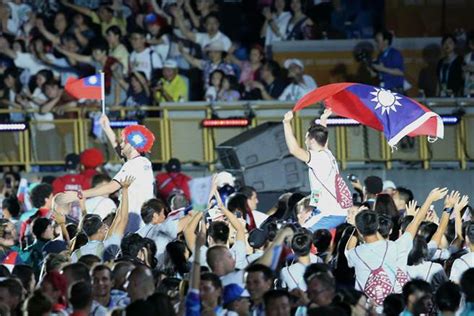 世大運》感動 選手披國旗繞場 巴西、加拿大舉「謝謝台北」 體育 中時新聞網