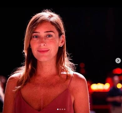 Fotogallery Maria Elena Boschi E Giulio Berruti Avvinghiamenti E Baci