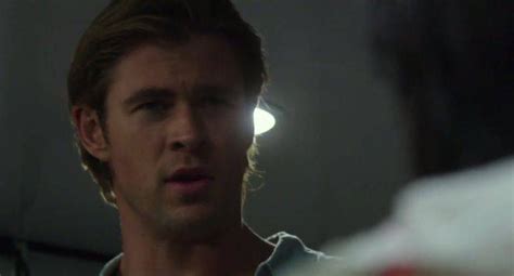 TrÁiler Blackhat Chris Hemsworth Es Un Hacker Que Se Convierte En