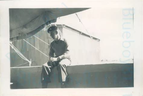 1940s British Army Egypt Royal Artilery Soldier On Wall At Camp 3752