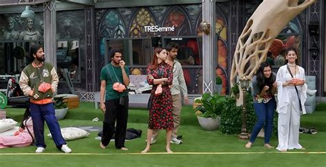 Bigg Boss 17 Contestants Vie For Power In The First Captaincy Task Of