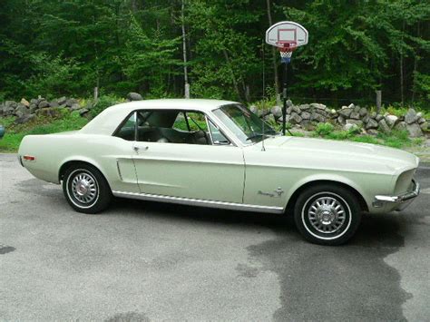 Seafoam Green 1968 Ford Mustang Hardtop
