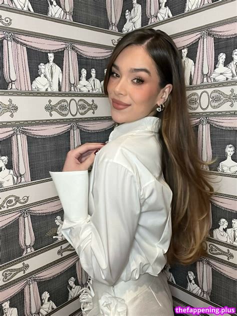 Hailee Steinfeld Haileesteinfeld Https Nude OnlyFans Photo The Fappening Plus